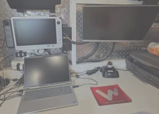 Control unit and computer in a field setup
